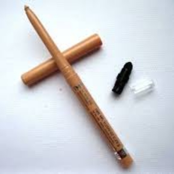 5) Rimmel Exaggerate Eye Definer Liner In The Nude - Picture 5 of 9